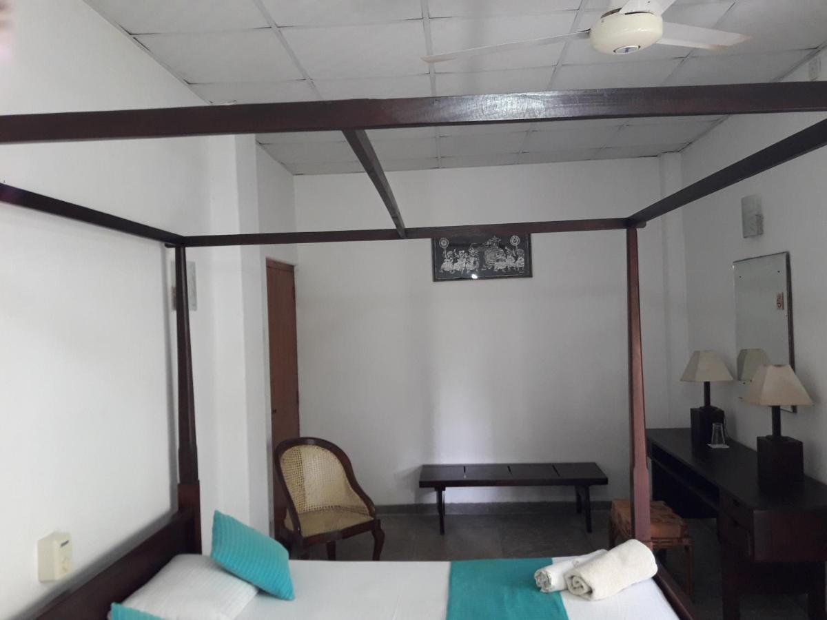 Sea Front Hikkaduwa Apartment Exterior foto